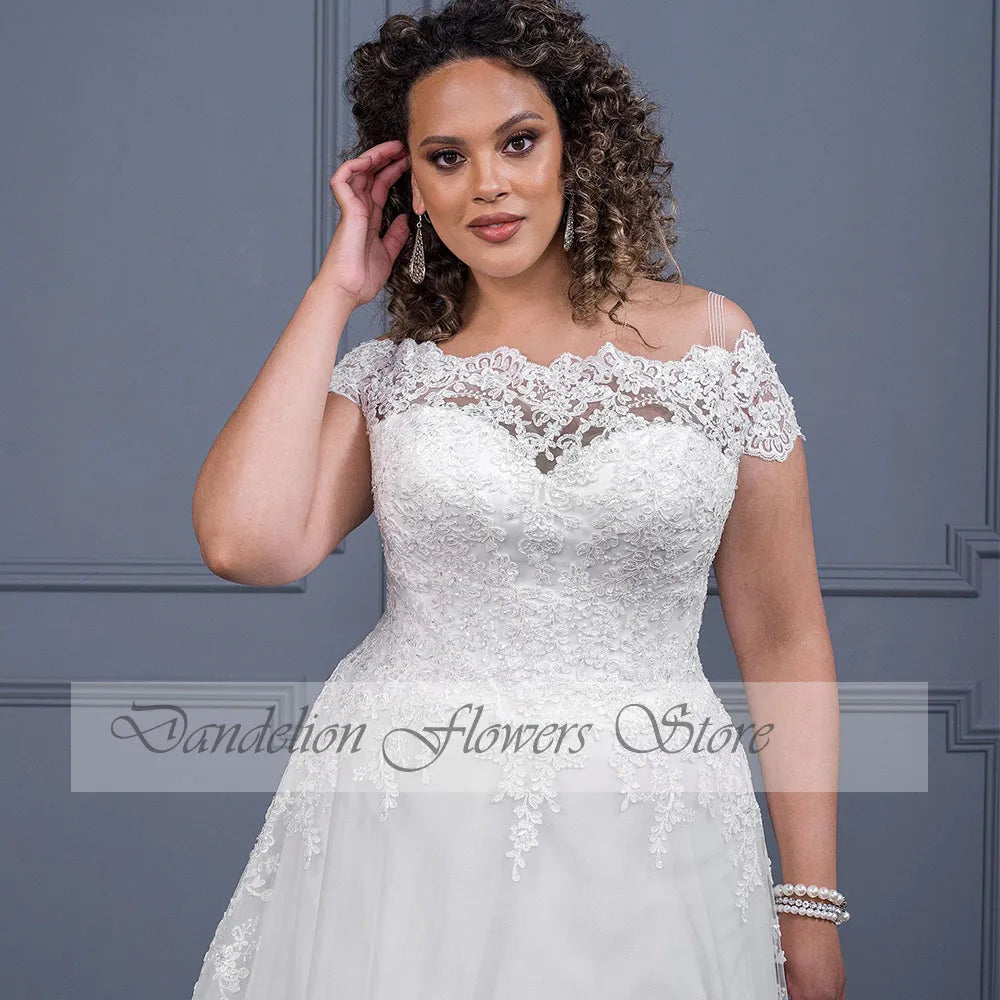 Elegant Wedding Dresses Plus Size Boat Neck Off The Shoulder Lace Applique Bride Gowns Tulle A-Line Sweep Train Vestido De Noiva