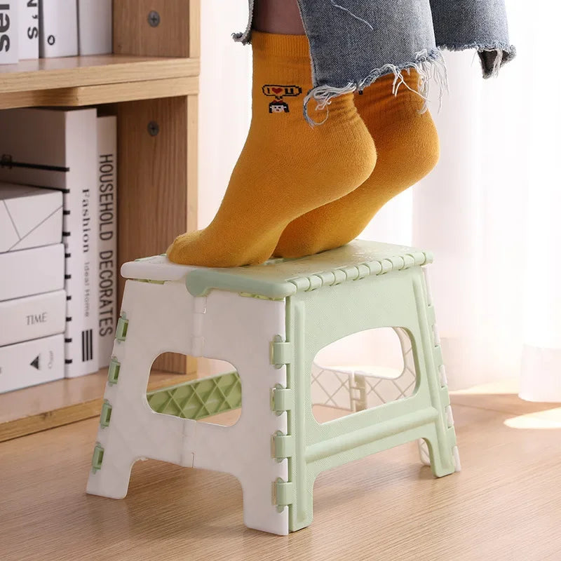 Plastic bathroom folding small bench children adult outdoor portable folding stool small chair fishing stool for outdoor