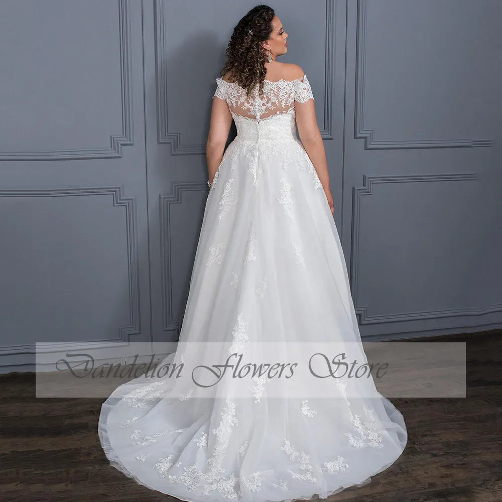 Elegant Wedding Dresses Plus Size Boat Neck Off The Shoulder Lace Applique Bride Gowns Tulle A-Line Sweep Train Vestido De Noiva