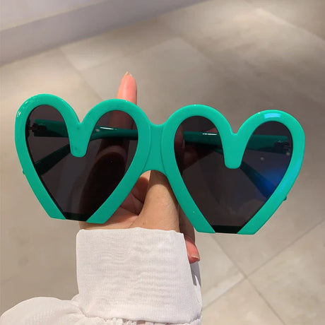 KAMMPT Heart Shape Sunglasses Women 2023 Fashion Vintage Cute Party Shades Trendy Retro Brand Designer Multicolor UV400 Eyewear