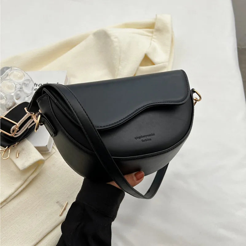 Small Leather Saddle Armpit Bags for Women Summer Chain Shoulder Crossbody Bag Ladies Vintage Underarm Handbags bolsa