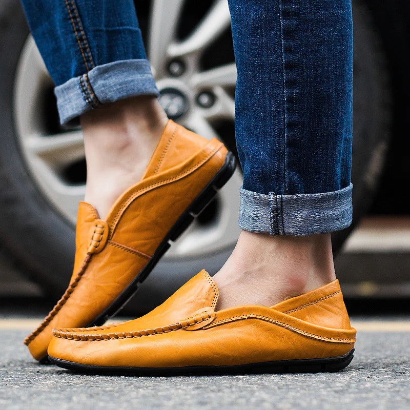 Summer Fashion Men Loafers Italian Casual Luxury Brand Men Shoes Genuine Leather Moccasins Light Breathable Slip on Boat Shoes