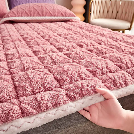 Thick Fleece Mattress Pad Warm Coral Fleece Bed Blanket Pads for Winter Solid Color Mattress Protector Cover for Double Beds