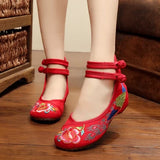 Veowalk Big Size 34-43 Chinese Style Peacock Embroidery Women's Flats Old Peking Soft Sole Casual Breathable Cloth Shoes Woman