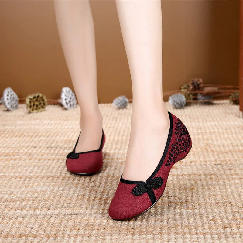 Veowalk Women Cotton Fabric Embroidered Slip On Ballet Flats Retro Chinese Style Ladies Casual Soft Comfortable Ballerinas Shoes