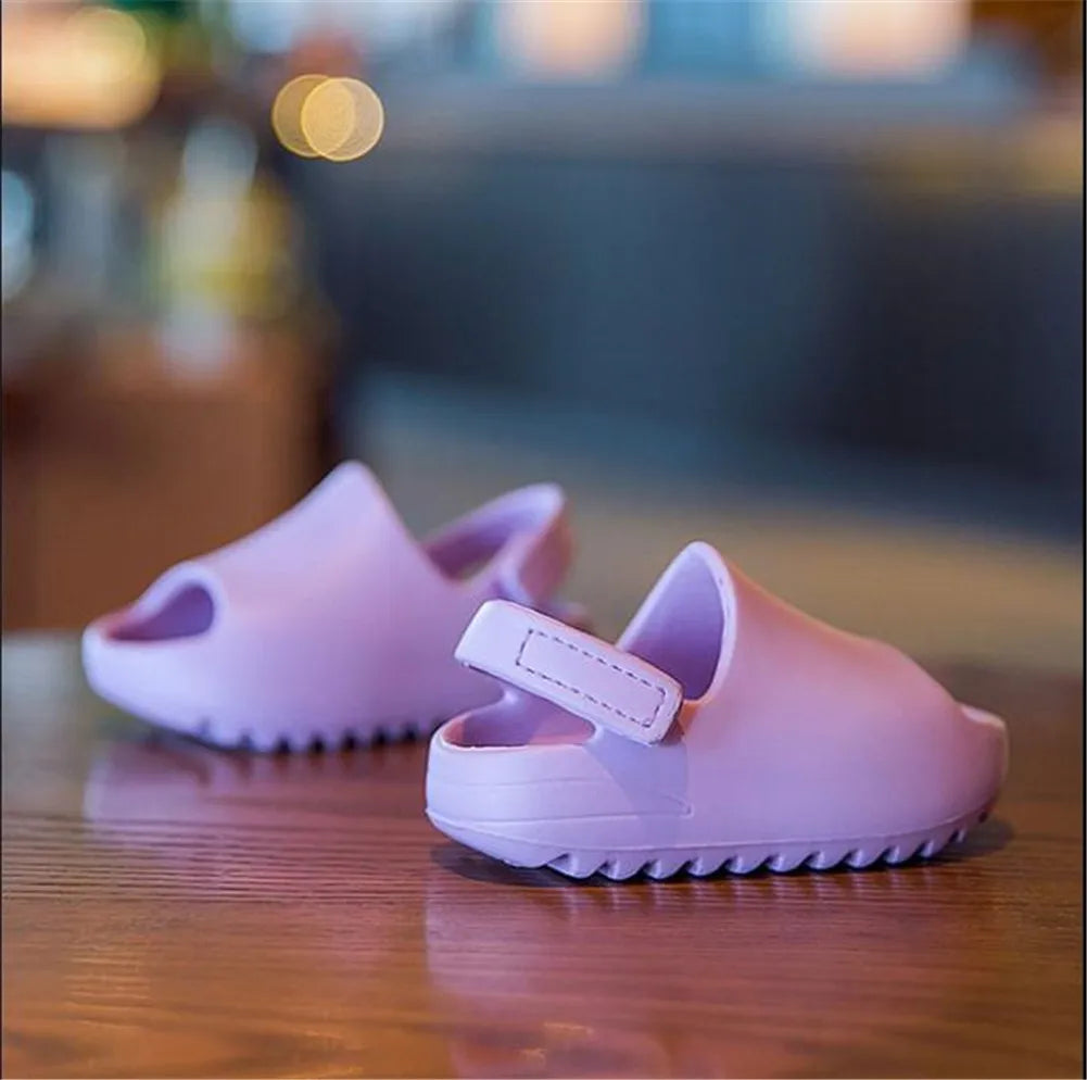 Wallarenear Summer new boys and girls trend jelly shoes children&#39;s sandals fashion beach Kids Soft Shoes