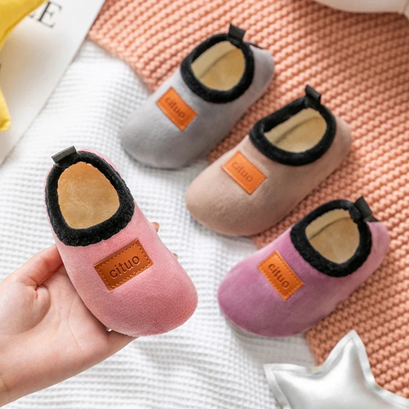 Winter Children‘s Slippers Kids Soft Warm Furry Sock Floor Shoes Boys Rubber Soles Non-slip Cotton Slippers Indoor Home Shoes