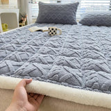 Winter Plush Warm Mattress Toppers Home Textile Thin Tatami Mat Dormitory Single Double Bedspread Fold Bed Sheets Bed Linens