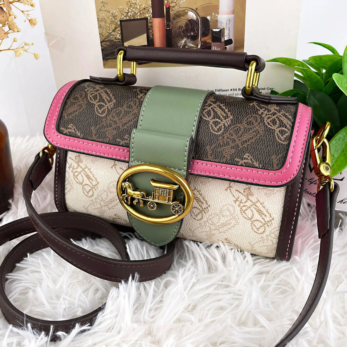 Women's handbag 2023 new high-end leather pillow bag, crossbody small square bag, women's autumn and winter horse drawn cart