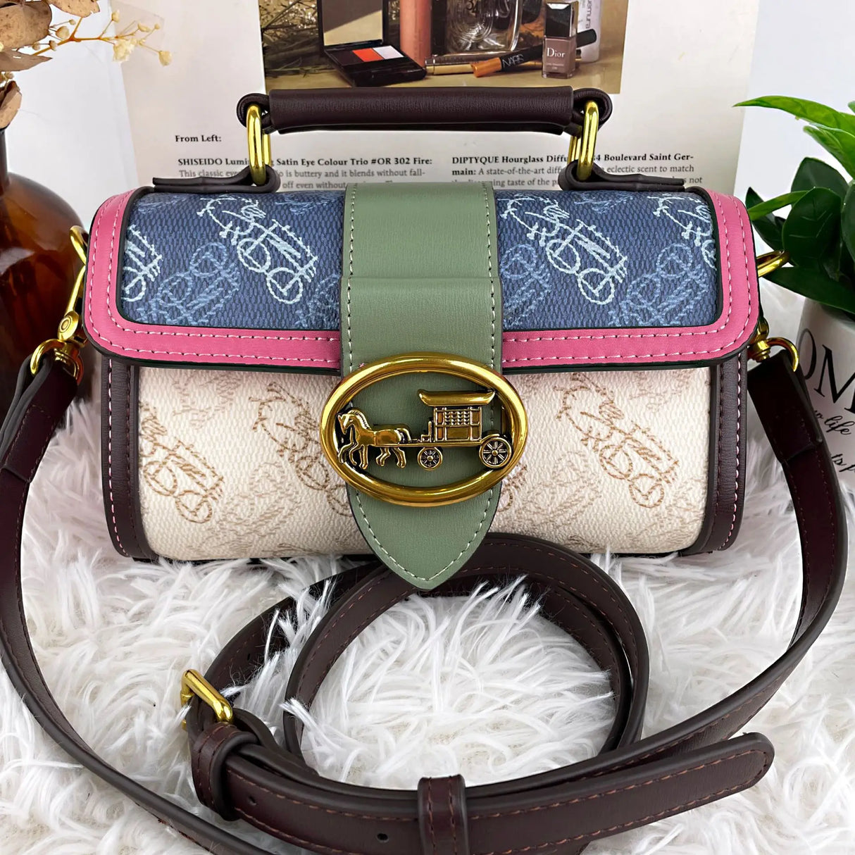 Women's handbag 2023 new high-end leather pillow bag, crossbody small square bag, women's autumn and winter horse drawn cart